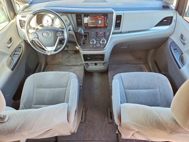 Photo 8 from auction – 2015 TOYOTA SIENNA with VIN 5TDKK3DC0FS576931