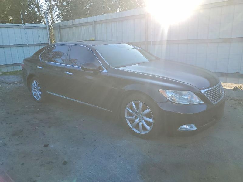 Photo 4 from auction – 2007 LEXUS LS 460L with VIN JTHGL46F675019852