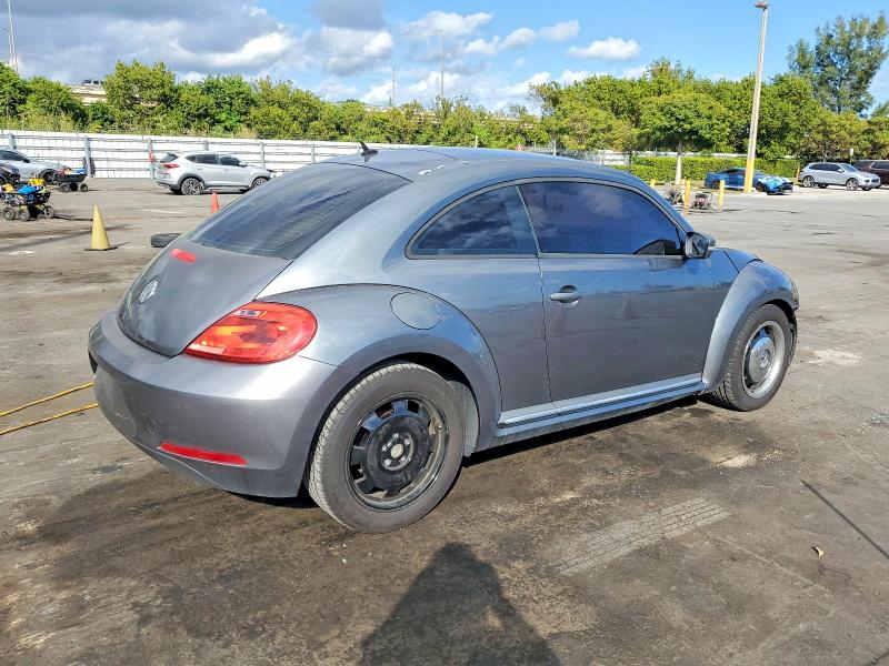 Photo 3 from auction – 2012 VOLKSWAGEN BEETLE with VIN 3VWJP7AT5CM663712