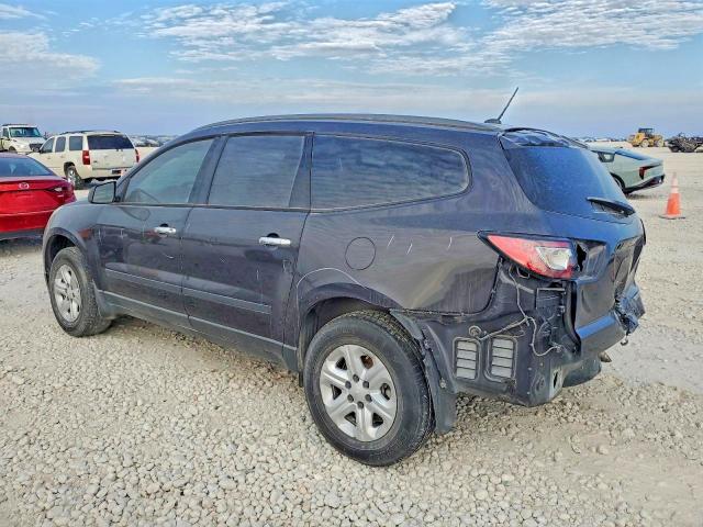 Photo 2 from auction – 2015 CHEVROLET TRAVERSE L with VIN 1GNKRFKDXFJ246369