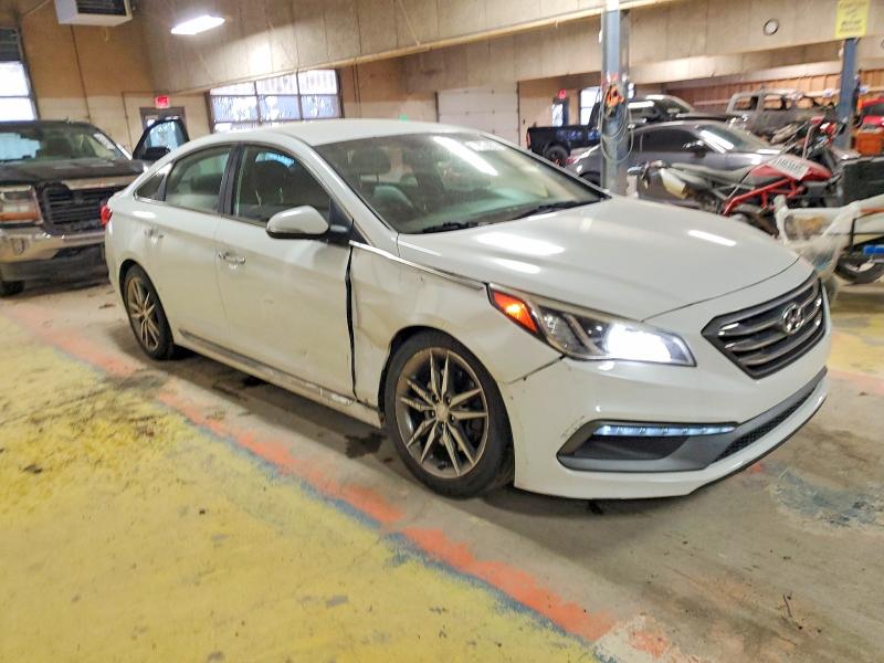 Photo 4 from auction – 2015 HYUNDAI SONATA with VIN 5NPE34AB2FH162910