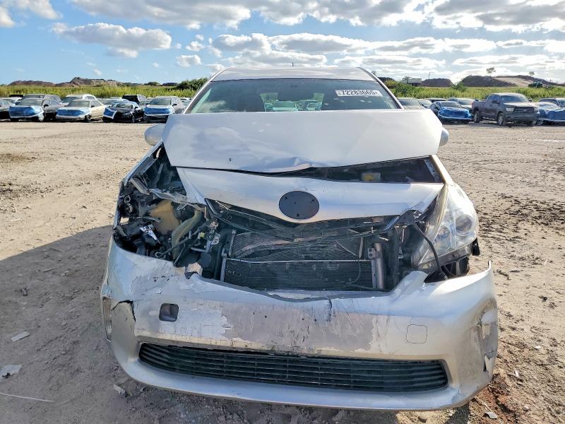 Photo 5 from auction – 2012 TOYOTA PRIUS V with VIN JTDZN3EU2C3062170