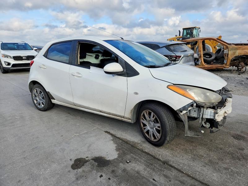 Photo 4 from auction – 2014 MAZDA MAZDA2 SPO with VIN JM1DE1KZ7E0182565