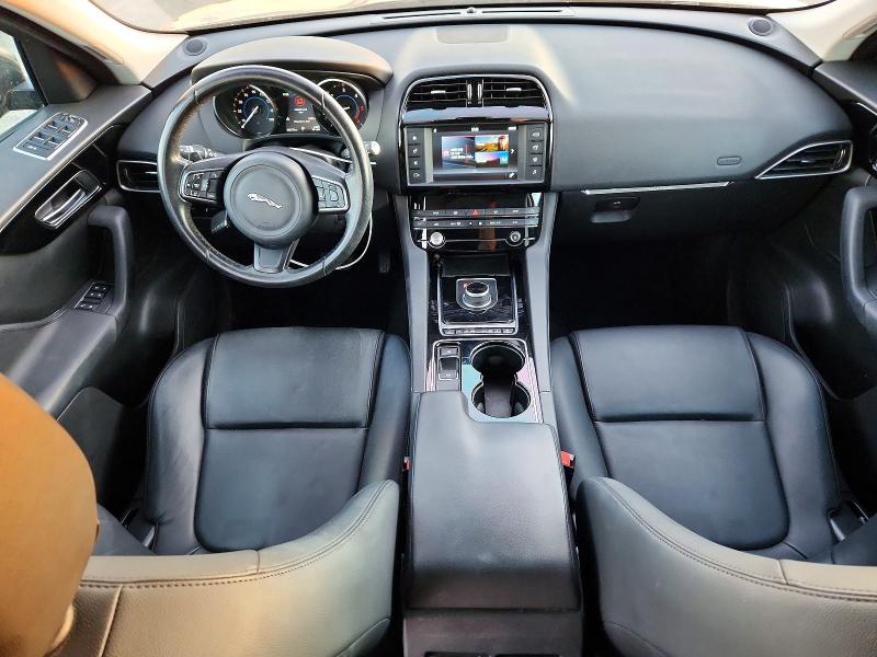 Photo 8 from auction – 2017 JAGUAR F-PACE PRE with VIN SADCJ2BN2HA098649