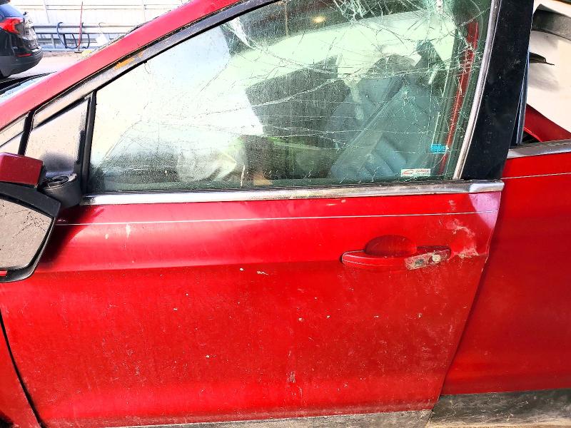 Zdjęcie 7 z aukcji – 2017 FORD ESCAPE TIT z VIN 1FMCU9J98HUB51090