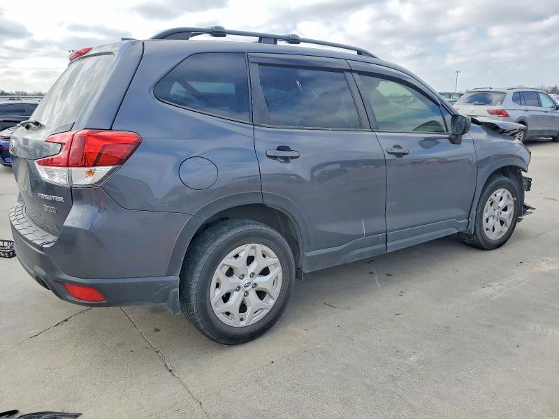 Foto 3 de la subasta – 2021 SUBARU FORESTER con VIN JF2SKADC6MH458955