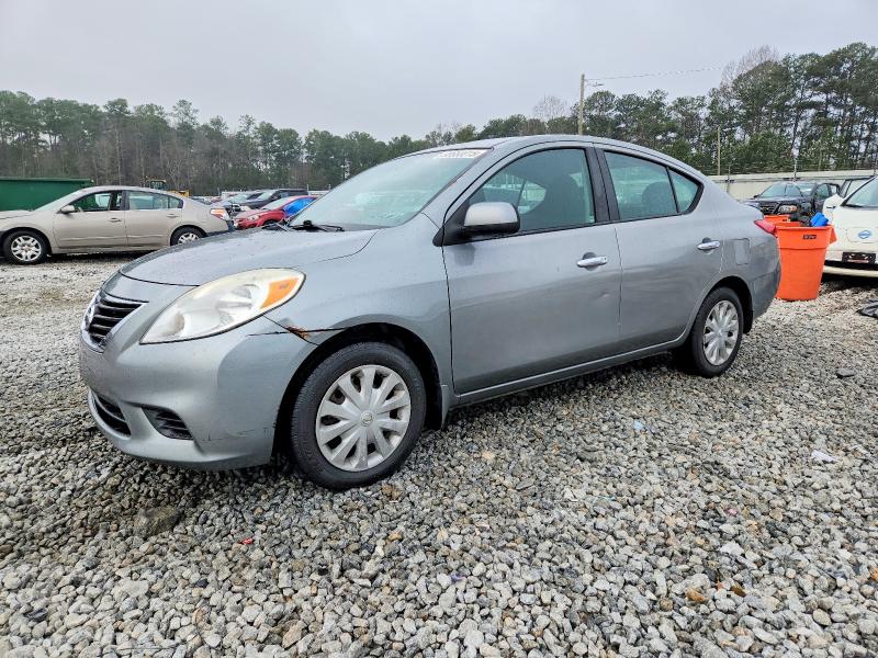 NISSAN VERSA S 2013 with VIN 3N1CN7AP5DL885715 - Photo from auction