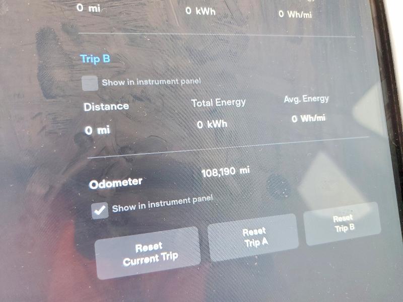 Photo 9 from auction – 2015 TESLA MODEL S with VIN 5YJSA1E27FF119860