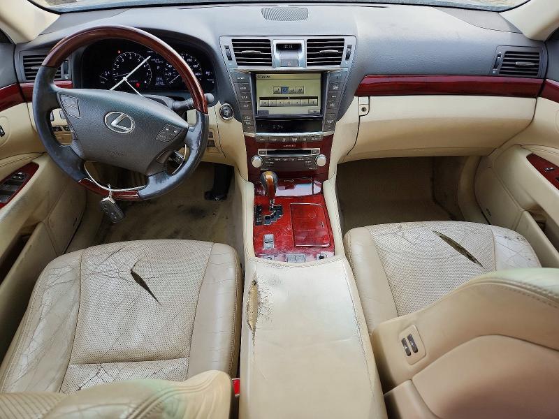 Photo 8 from auction – 2011 LEXUS LS 460 with VIN JTHCL5EF3B5009133