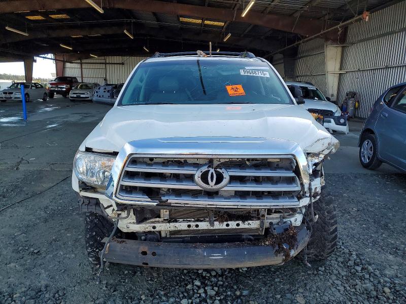 Photo 5 from auction – 2011 TOYOTA SEQUOIA with VIN 5TDDW5G17BS041415