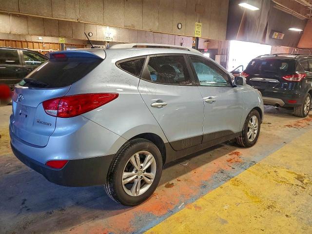 Photo 3 from auction – 2013 HYUNDAI TUCSON GLS with VIN KM8JU3AC7DU677575