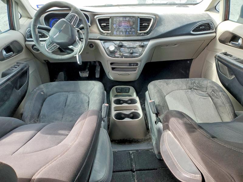 Photo 8 from auction – 2017 CHRYSLER PACIFICA with VIN 2C4RC1DG7HR638307
