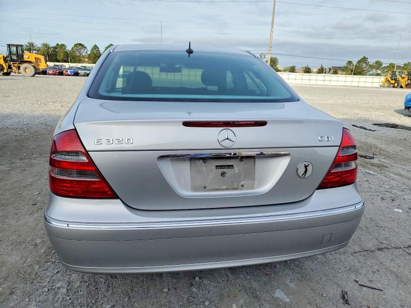 Photo 6 from auction – 2005 MERCEDES-BENZ E 320 CDI with VIN WDBUF26J65A713738