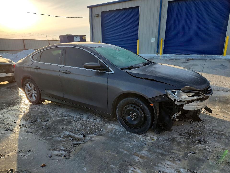 Photo 4 from auction – 2016 CHRYSLER 200 with VIN 1C3CCCABXGN104910