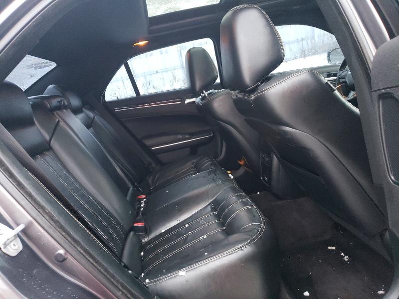 Photo 11 from auction – 2018 CHRYSLER 300 S with VIN 2C3CCABG6JH304178