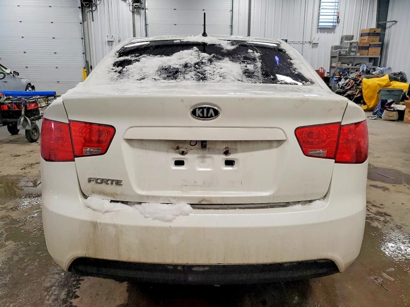 Photo 6 from auction – 2013 KIA FORTE LX with VIN KNAFT4A20D5659288