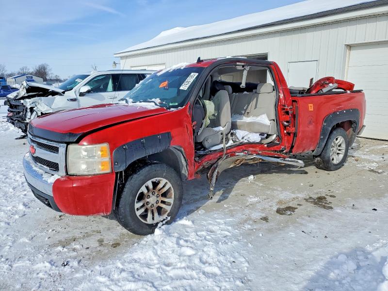 CHEVROLET SILVERADO 2007 with VIN 2GCEC19C071718985 - Photo from auction