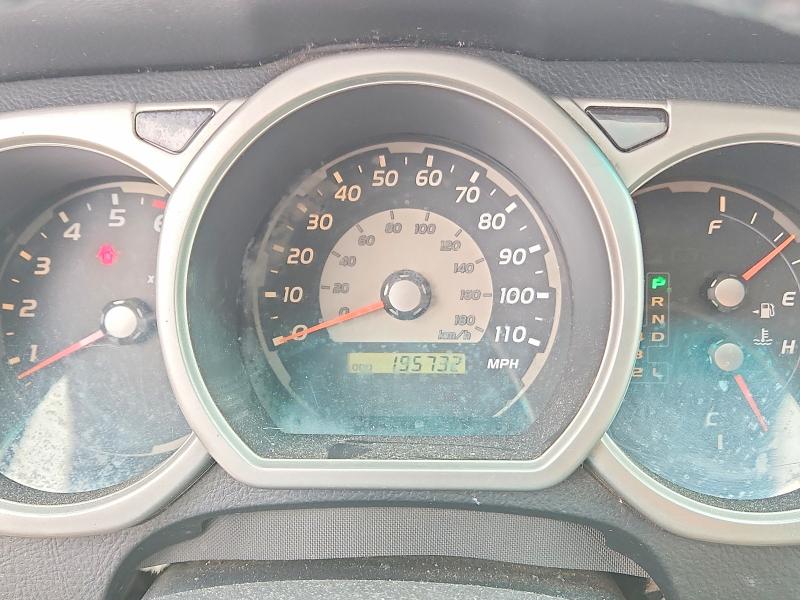 Photo 9 from auction – 2005 TOYOTA 4RUNNER SR with VIN JTEBT14R550053892