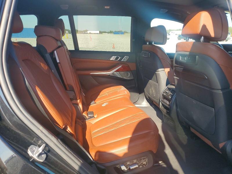 Photo 11 from auction – 2021 BMW X7 ALPINA with VIN 5UXCX6C15M9G45505