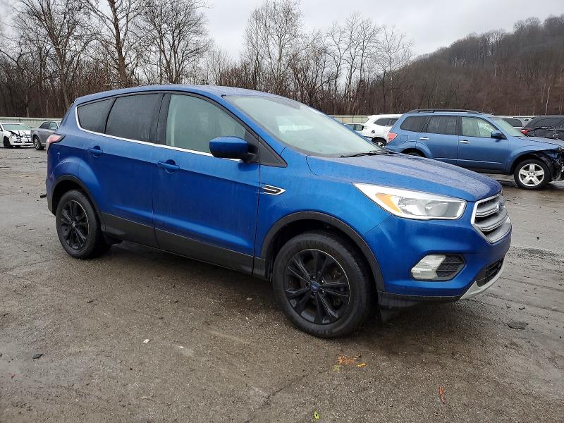Photo 4 from auction – 2017 FORD ESCAPE SE with VIN 1FMCU9GD0HUD27755