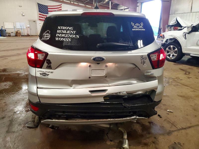 Photo 6 from auction – 2019 FORD ESCAPE with VIN 1FMCU9GD9KUA17255