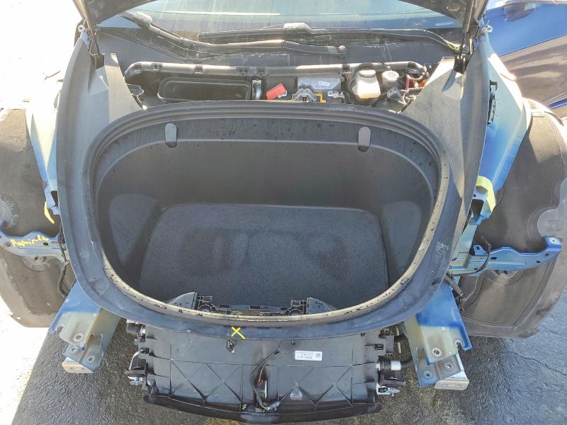 Photo 11 from auction – 2018 TESLA MODEL 3 with VIN 5YJ3E1EA7JF075724