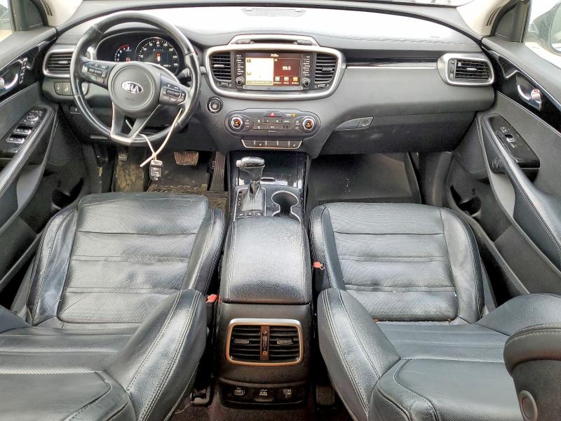 Photo 8 from auction – 2016 KIA SORENTO SX with VIN 5XYPKDA55GG095783