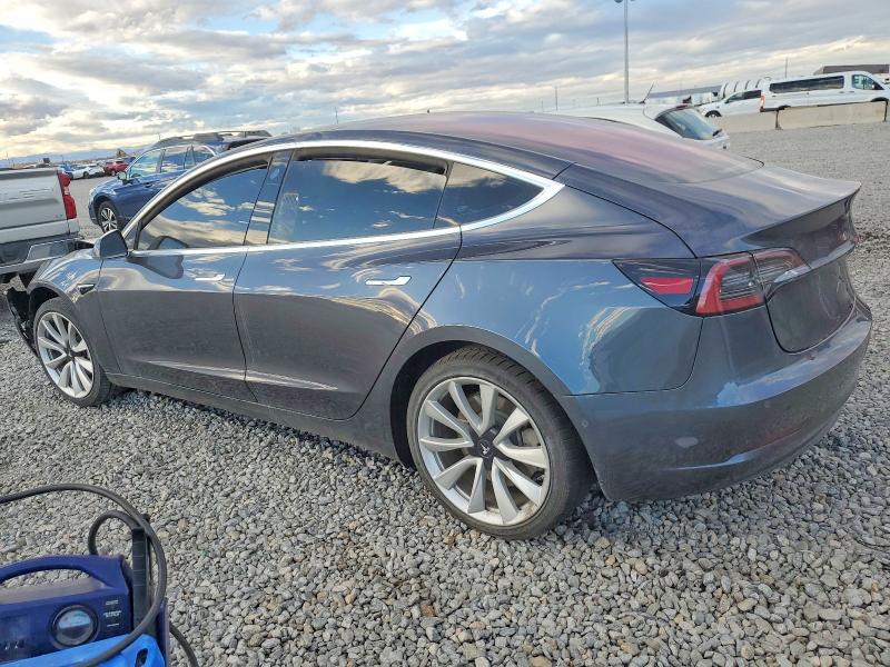 Photo 2 from auction – 2018 TESLA MODEL 3 with VIN 5YJ3E1EA0JF007832