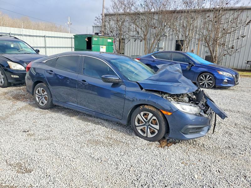 Photo 4 from auction – 2017 HONDA CIVIC with VIN 19XFC2F5XHE038371