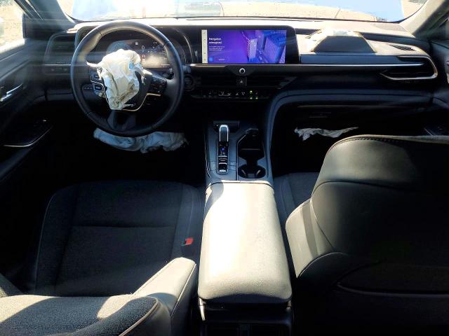 Photo 8 from auction – 2023 TOYOTA CROWN XLE with VIN JTDAAAAF6P3006971