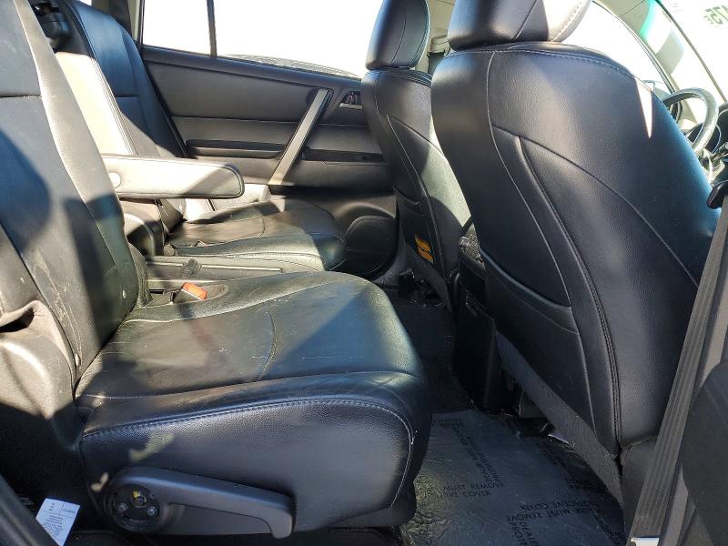 Photo 11 from auction – 2011 TOYOTA HIGHLANDER with VIN 5TDBK3EH9BS057638