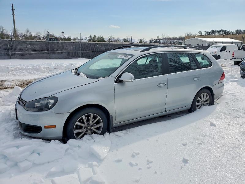 VOLKSWAGEN JETTA 2010 with VIN 3VWTZ7AJ4AM662842 - Photo from auction