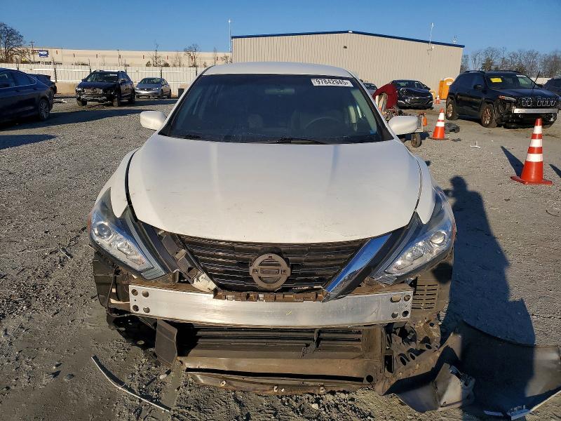Photo 5 from auction – 2016 NISSAN ALTIMA 2.5 with VIN 1N4AL3APXGC240177