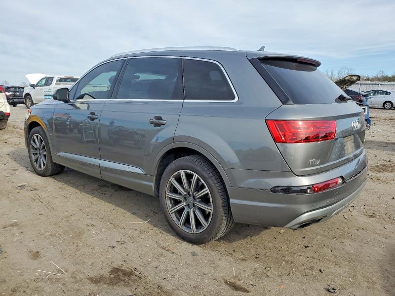 Photo 2 from auction – 2017 AUDI Q7 PREMIUM with VIN WA1LAAF74HD038348