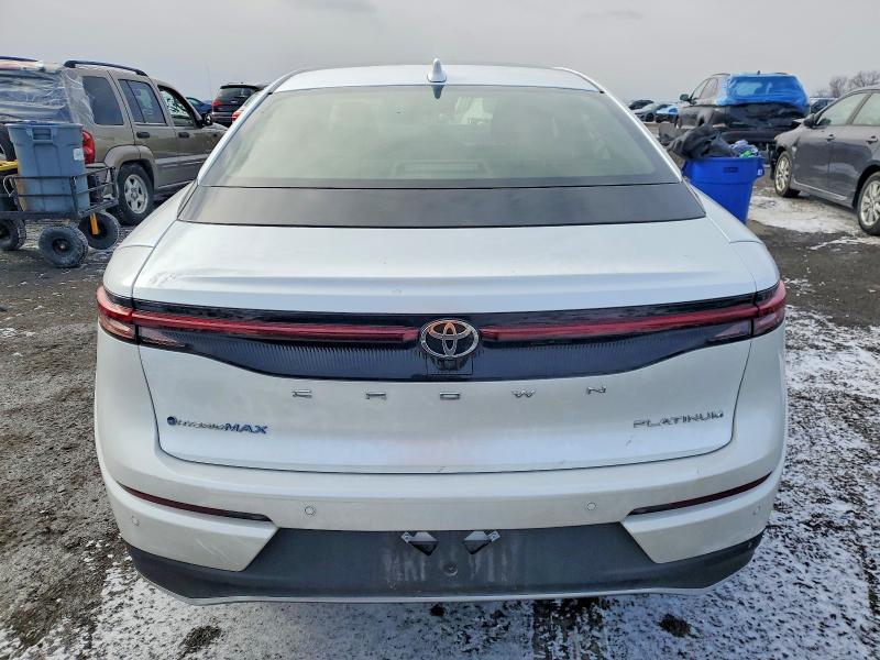 Снимка 6 от търг – 2024 TOYOTA CROWN PLAT с VIN JTDAFAAFXR3006041