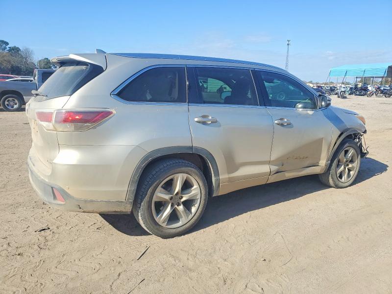 Photo 3 from auction – 2016 TOYOTA HIGHLANDER with VIN 5TDYKRFH2GS164842