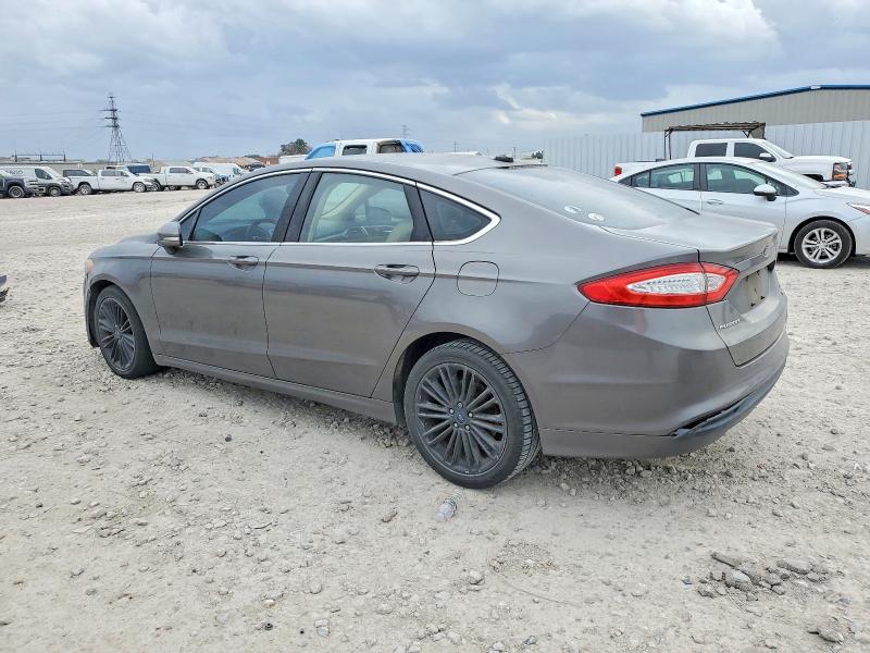 Photo 2 from auction – 2014 FORD FUSION SE with VIN 3FA6P0HD9ER140512