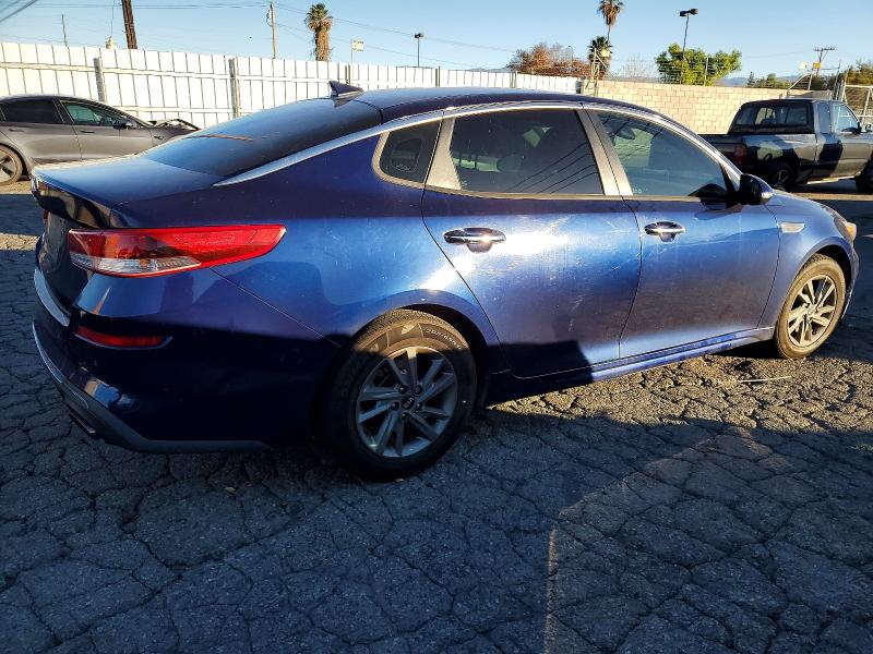 Photo 3 from auction – 2019 KIA OPTIMA LX with VIN 5XXGT4L38KG363795