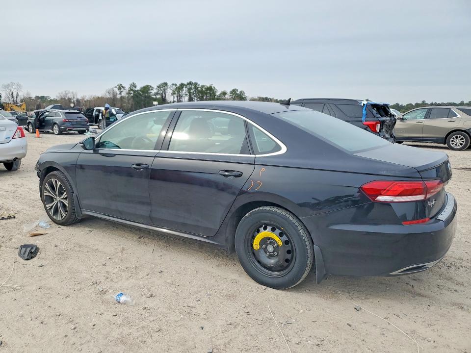 Photo 2 from auction – 2022 VOLKSWAGEN PASSAT with VIN 1VWSA7A31NC002057