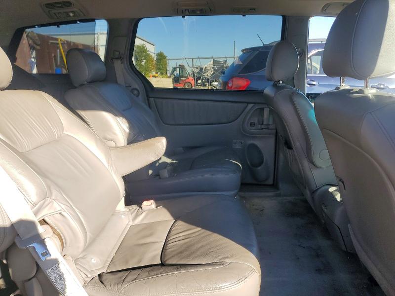 Photo 10 from auction – 2008 TOYOTA SIENNA XLE with VIN 5TDBK22C38S016045