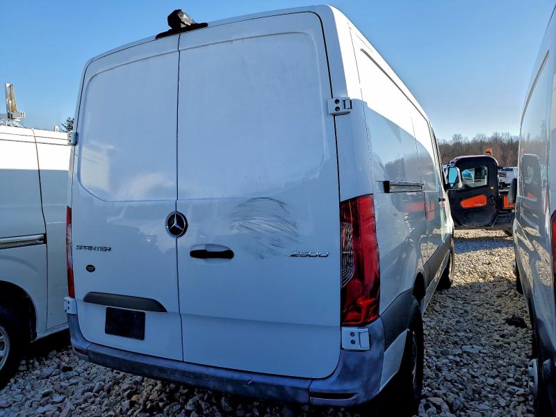 Photo 3 from auction – 2019 MERCEDES-BENZ SPRINTER 2 with VIN WD4PF0ED3KT009954