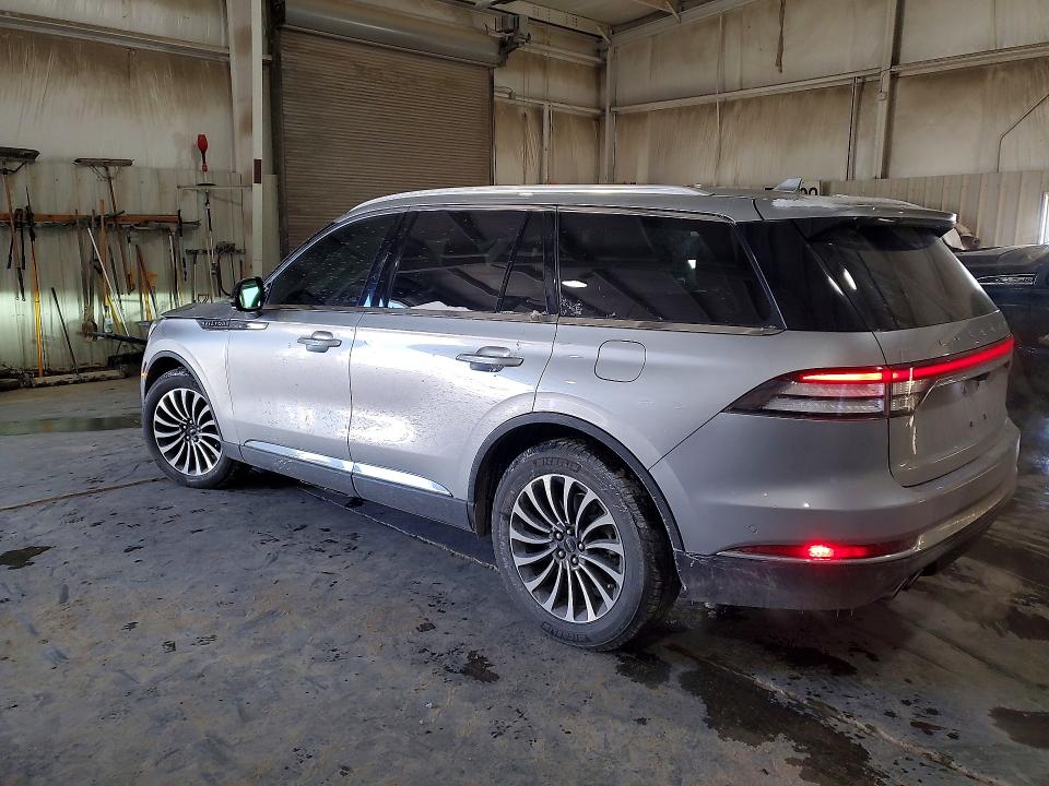 Photo 2 from auction – 2020 LINCOLN AVIATOR RE with VIN 5LM5J7XC7LGL26314