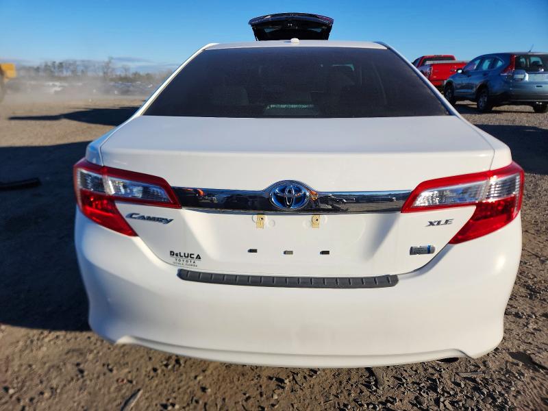 Photo 6 from auction – 2012 TOYOTA CAMRY HYBR with VIN 4T1BD1FK5CU047027