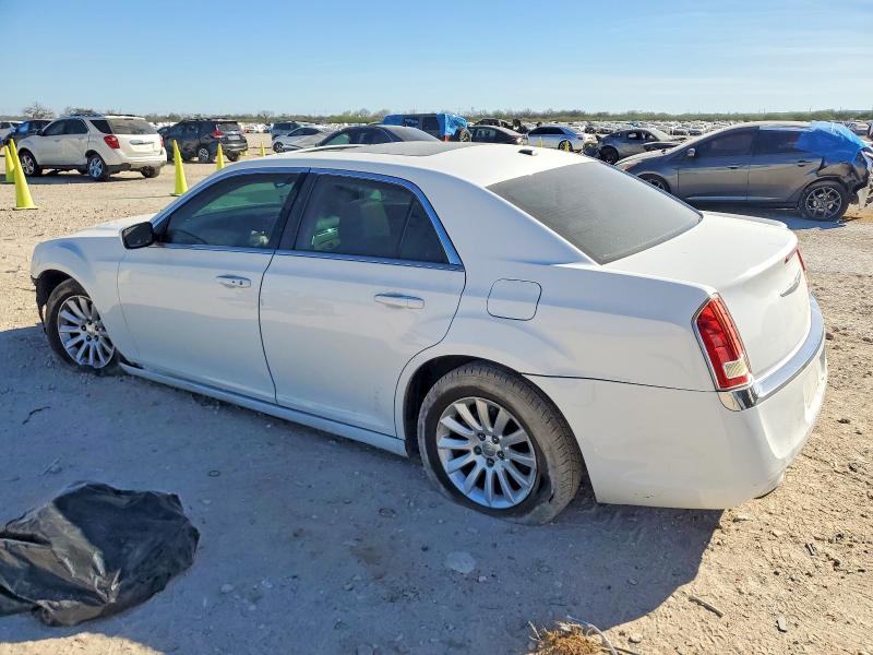 Photo 2 from auction – 2014 CHRYSLER 300 with VIN 2C3CCAAG5EH183859