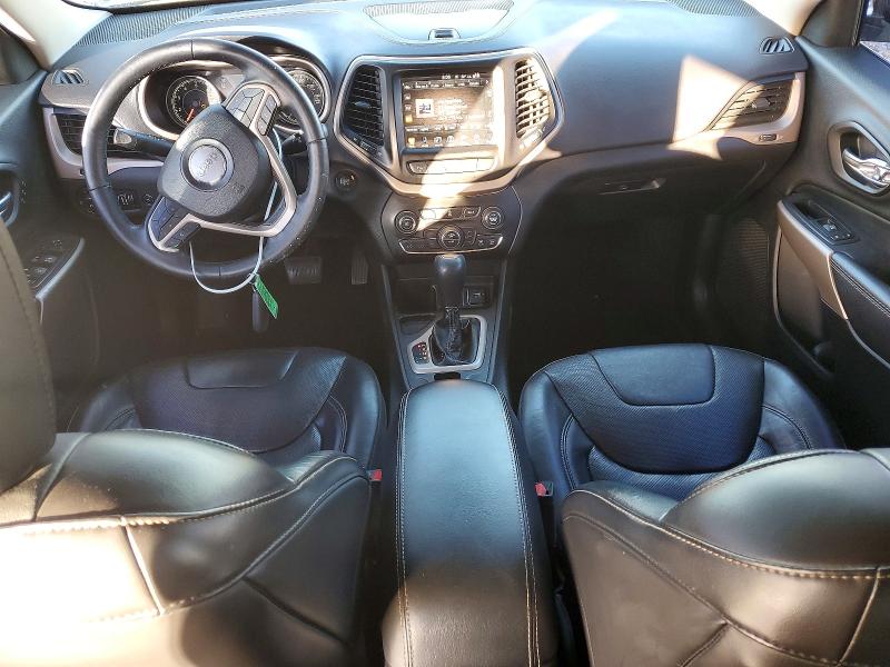 Photo 8 from auction – 2018 JEEP CHEROKEE L with VIN 1C4PJLDB1JD561570