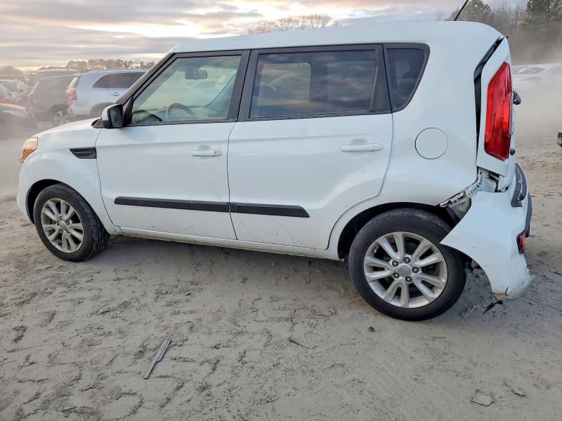 Photo 2 from auction – 2012 KIA SOUL + with VIN KNDJT2A67C7444661