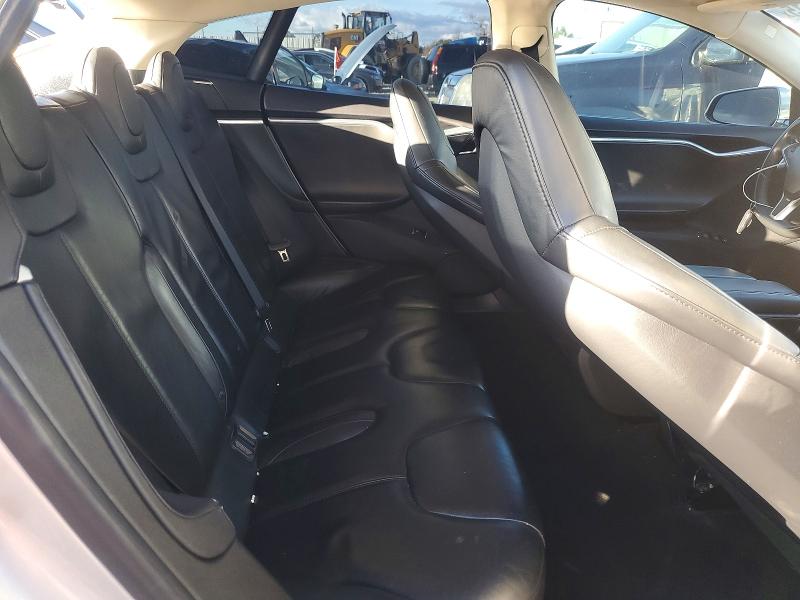 Photo 10 from auction – 2013 TESLA MODEL S with VIN 5YJSA1AC8DFP10906