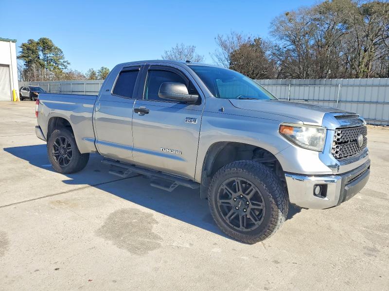 Photo 4 from auction – 2019 TOYOTA TUNDRA with VIN 5TFRY5F17KX247734