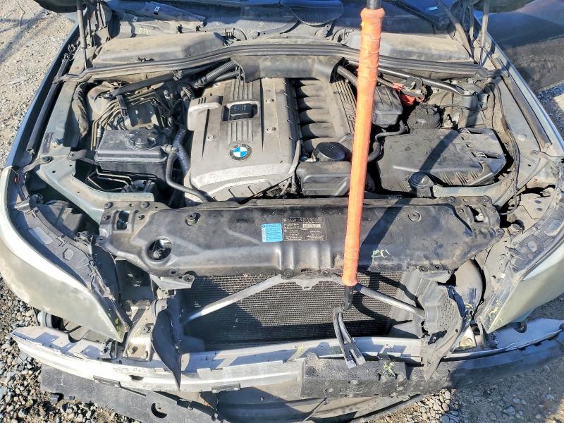Photo 11 from auction – 2007 BMW 525 I with VIN WBANE53567CK92884