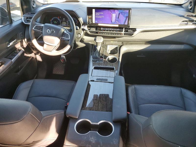 Photo 8 from auction – 2025 TOYOTA SIENNA LIM with VIN 5TDERKEC5SS231146